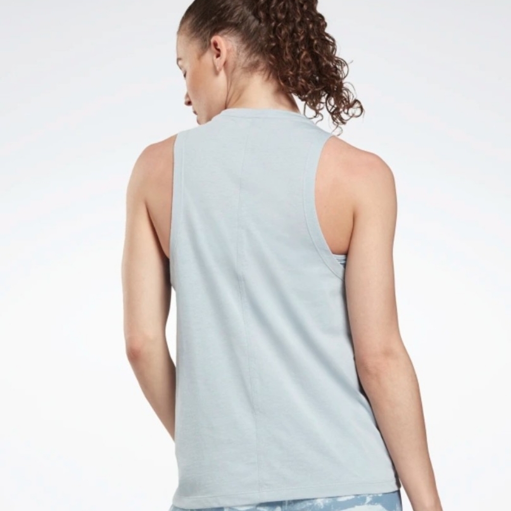Reebok Women’s Blue Workout MYT Muscle Tank Top Plus Size 1X Moisture Wicking - Picture 3 of 12
